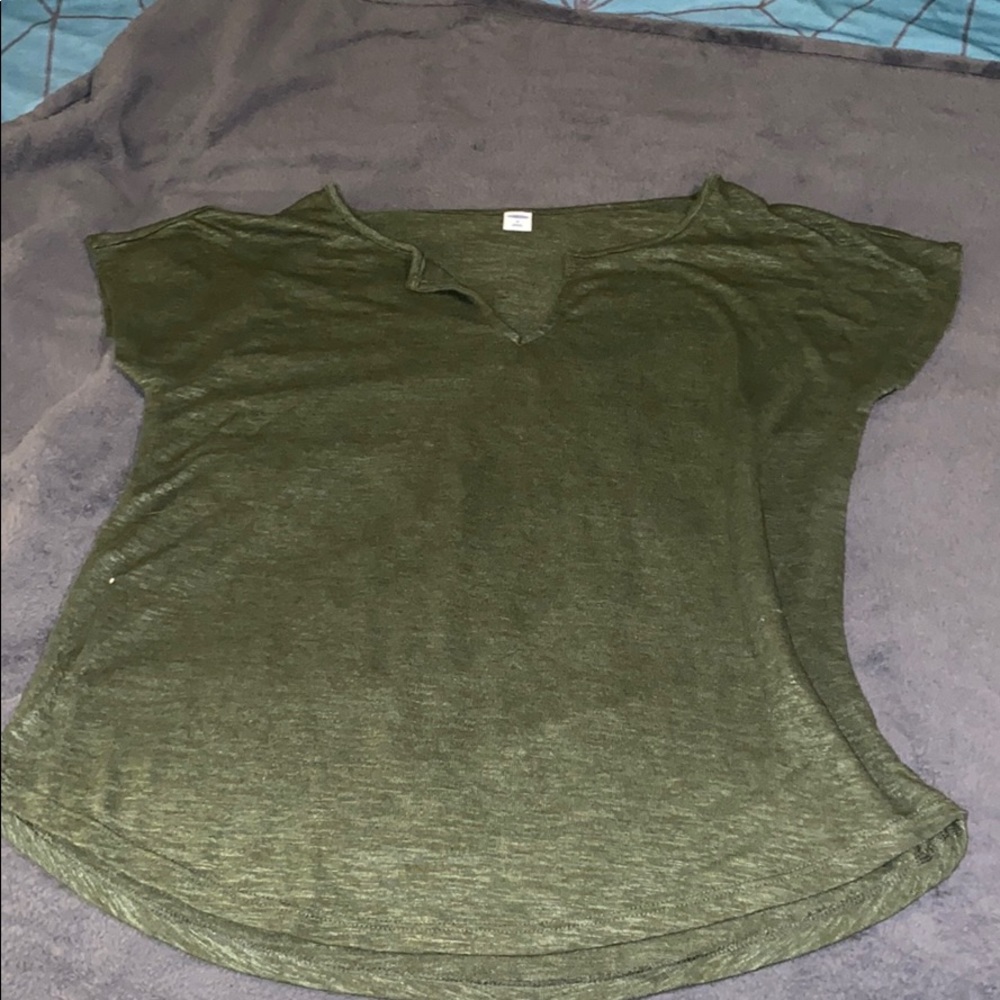 Old navy basic tee